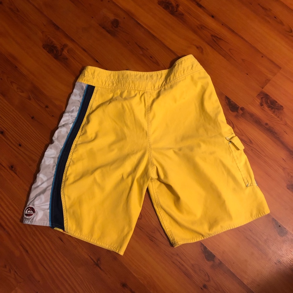 Quicksilver Board Shorts - Picture 3 of 4